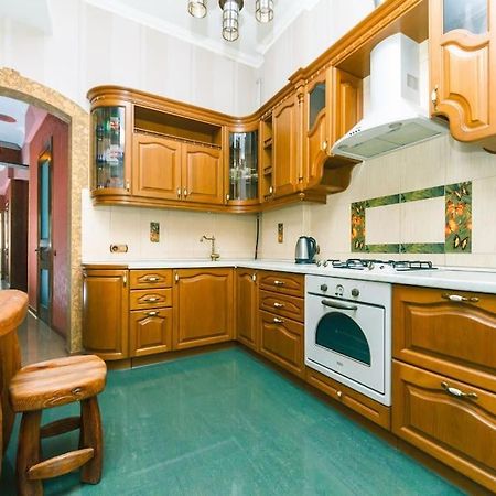 Apartment With View On Inpedendence Square Khreshchatyk Kiev Extérieur photo