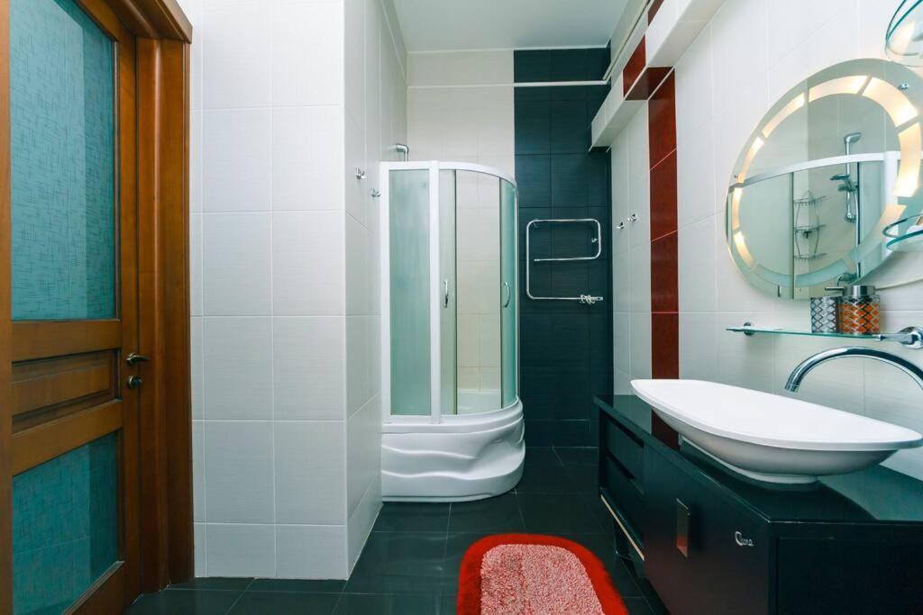 Apartment With View On Inpedendence Square Khreshchatyk Kiev Extérieur photo